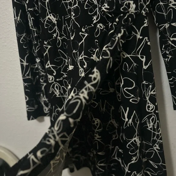 Long Sleeve  Black and White Women's Dress xxl - Picture 8 of 8
